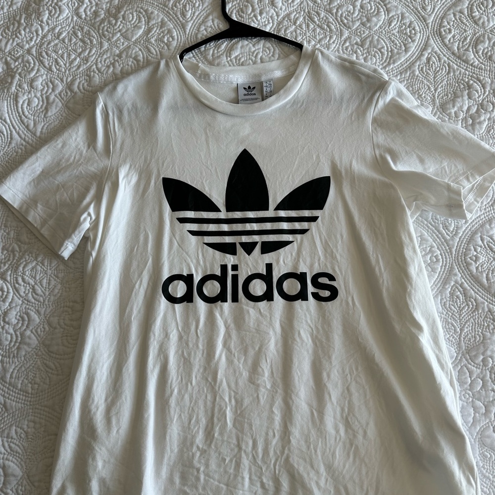 Adidas tee